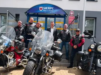 Motocykliści Indian w Urzędzie Miejskim