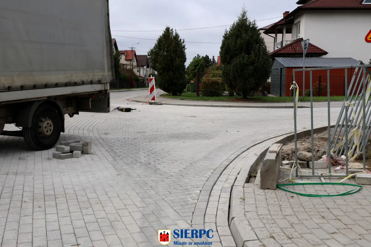 Postępy prac modernizacyjnych na ulicy Pułaskiego w Sierpcu
