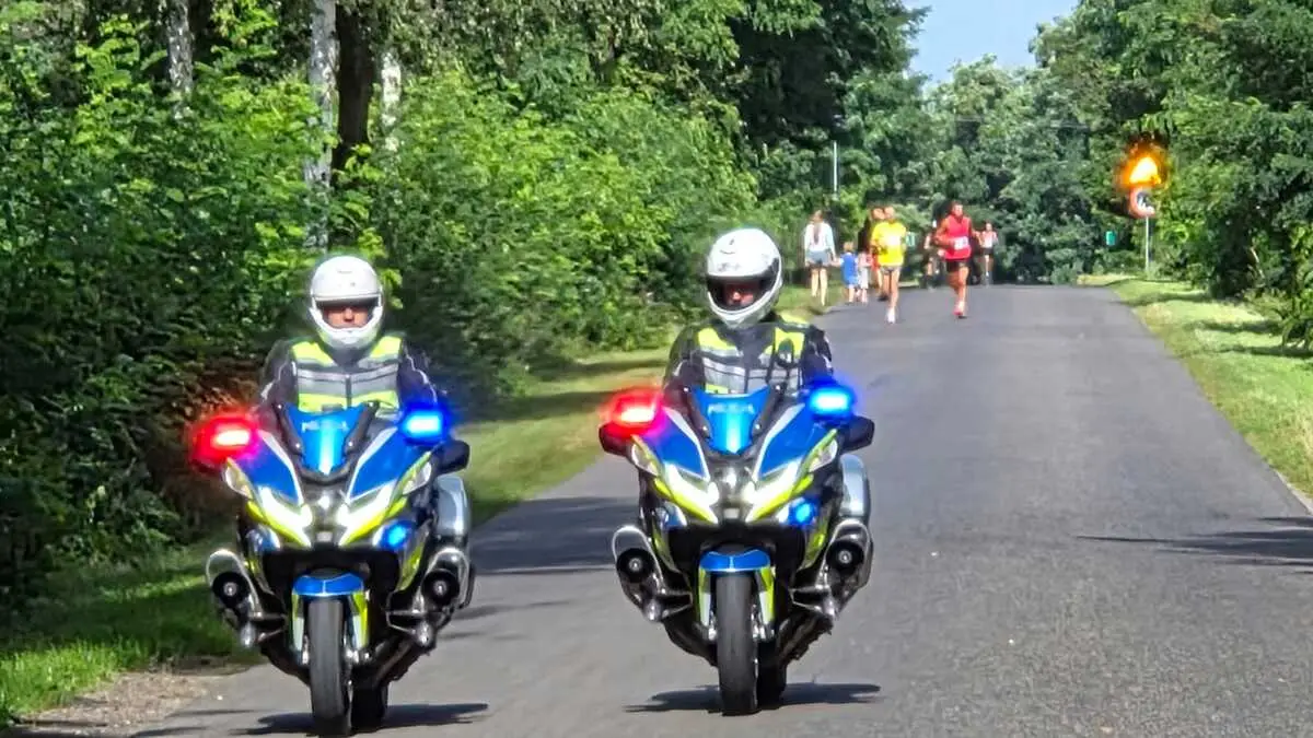 Policja zapewniła bezpieczeństwo podczas biegu "Mochowska X"