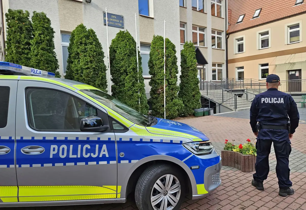 Policyjne patrole w mazowieckich szkołach